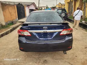Toyota Corolla 2012 Blue