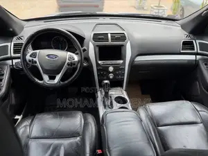 Ford Explorer 2011 Silver