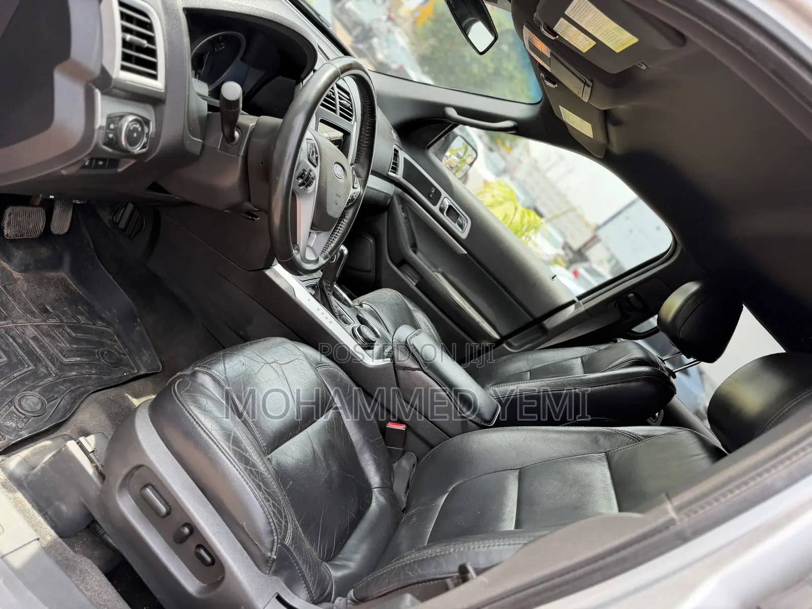 Ford Explorer 2011 Silver
