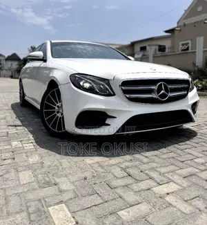 Mercedes-Benz E300 4Matic AWD Sedan (2.0L 4cyl 9A) 2017 White