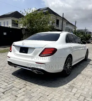 Mercedes-Benz E300 4Matic AWD Sedan (2.0L 4cyl 9A) 2017 White