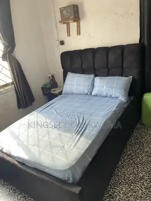 Bed Frame With Foam (6 by 4)