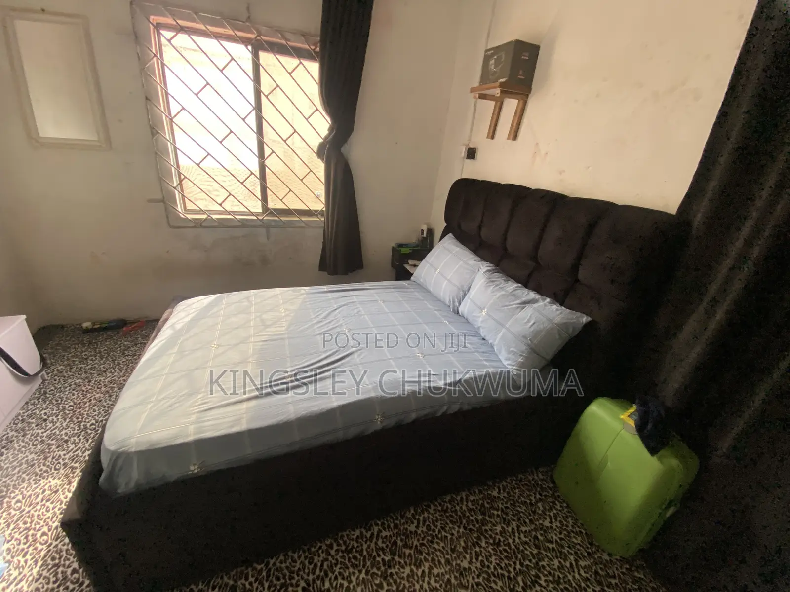 Bed Frame With Foam (6 by 4)