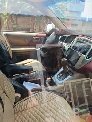 Toyota Highlander 2006 Gold