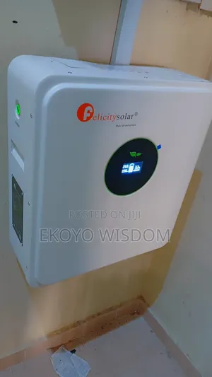 2.56kwh Lithium Battery and 4kwh Hybrid Inverter System 24VDC