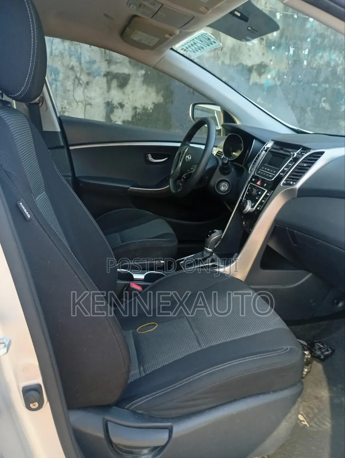 Hyundai Elantra 2016 Silver