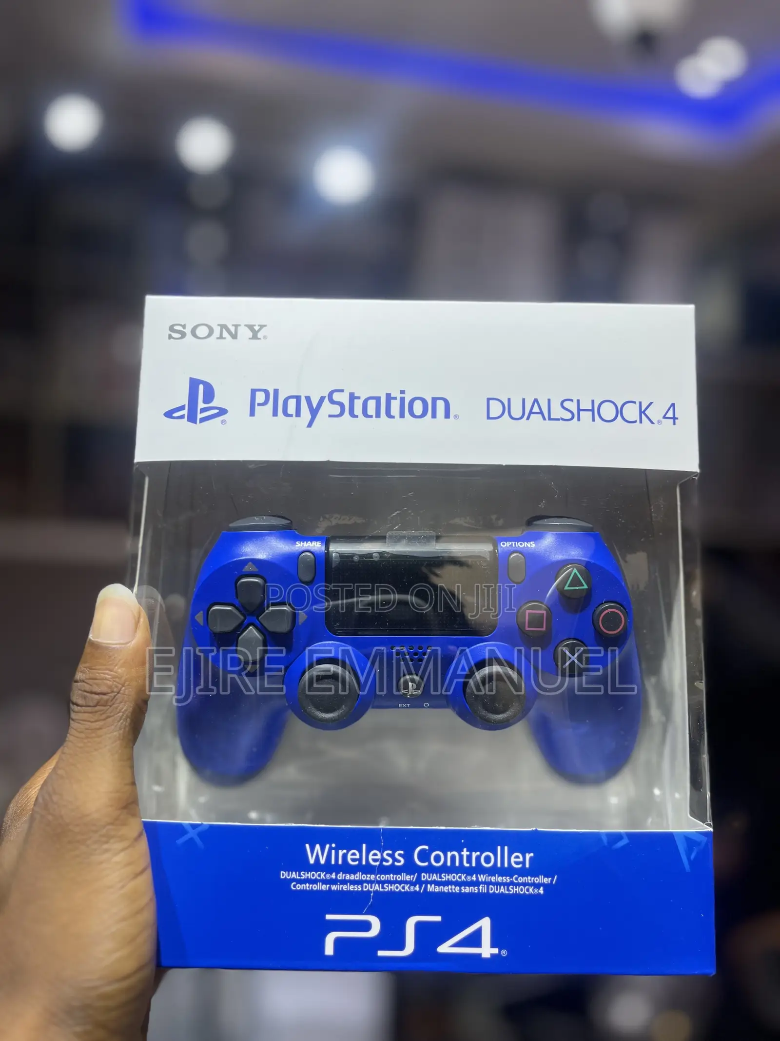 PlayStation 4 DualShock 4 Wireless Controller
