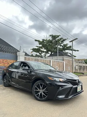 Toyota Camry SE 2022 Black