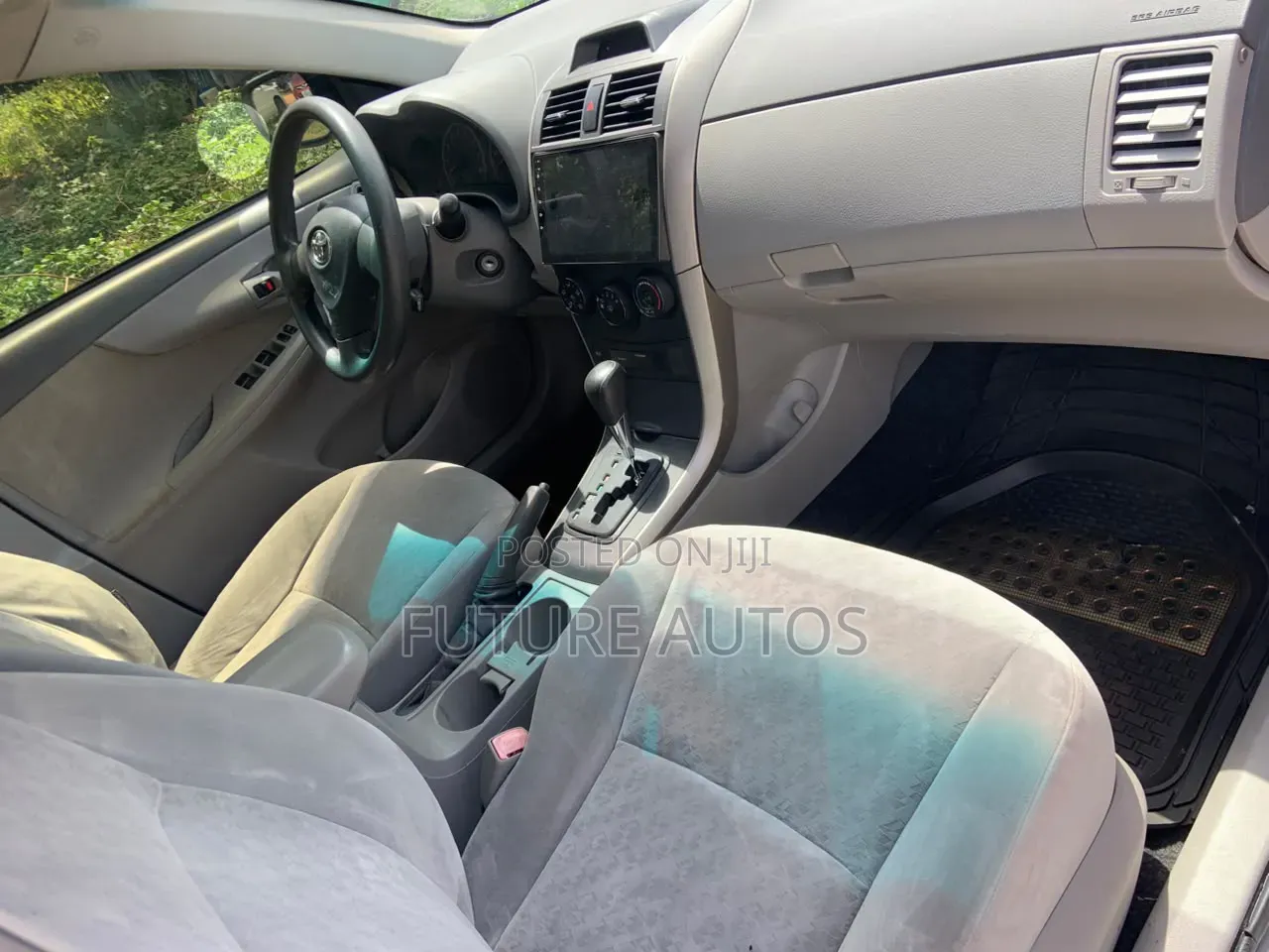 Toyota Corolla 2009 White