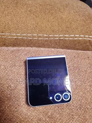 Samsung Galaxy Z Flip6 256 GB Silver