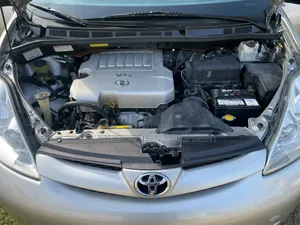 Toyota Sienna 2008 Silver