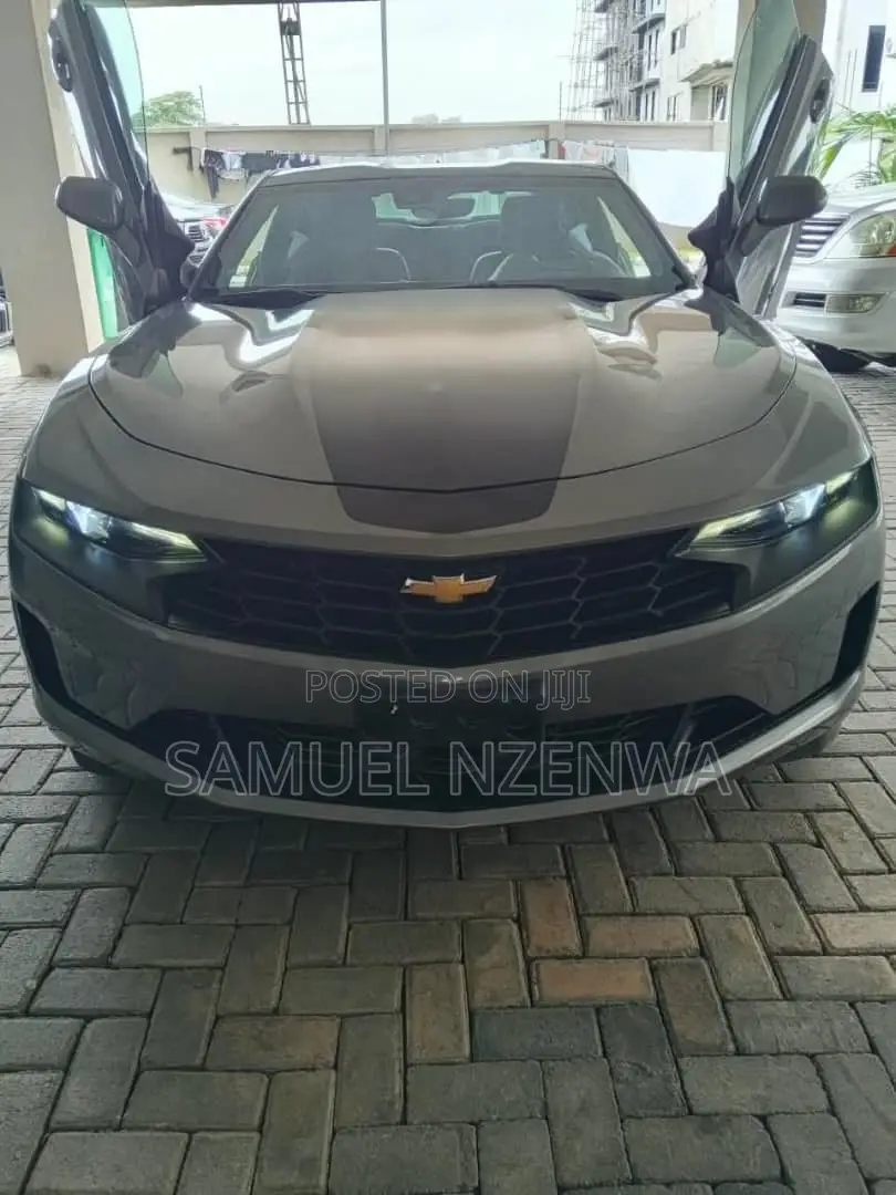 Chevrolet Camaro 2021 Gray