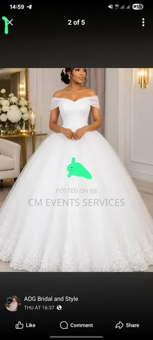 Beautiful Wedding Gown With Underskirt for Sale