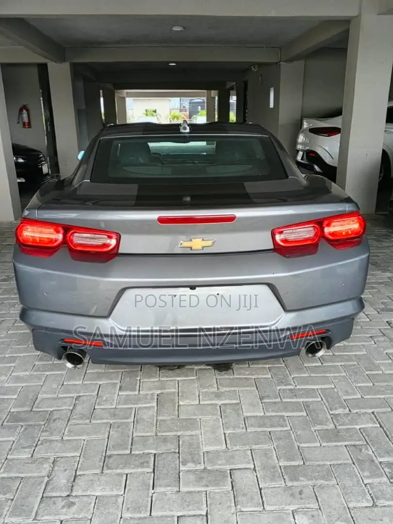 Chevrolet Camaro 2021 Gray