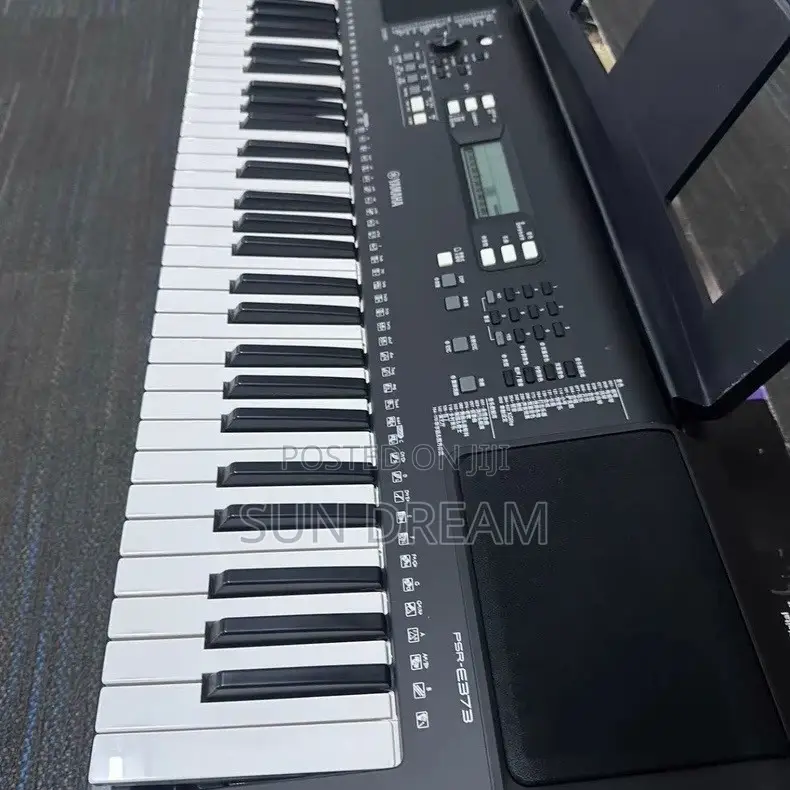 Original Yamaha PSR-E373 Professional Keyboard Electronic Piano
