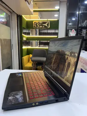 Laptop MSI GF63 16GB Intel Core i5 SSD 512GB