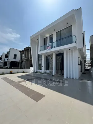 5bdrm Duplex in Ikota for sale