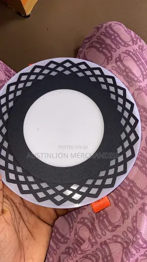 9 Watts POP Spotlight With Black Lattice Frame