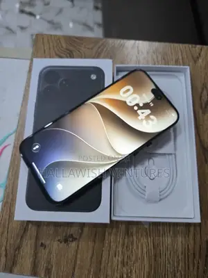 New Apple iPhone 18 Pro Max 1 TB Red