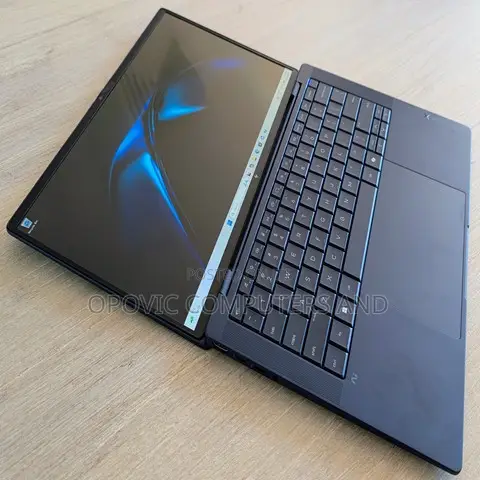 New Laptop HP 32GB Intel Core Ultra 7 SSD 512GB