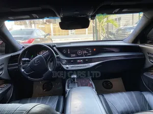 Lexus LS 2019 Gray
