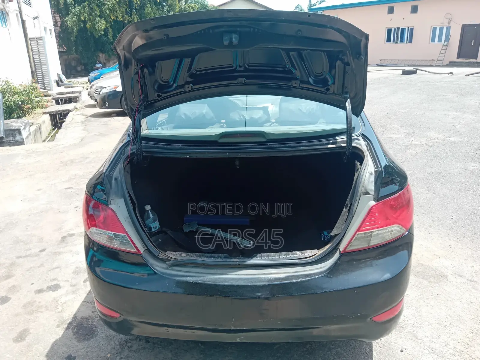Hyundai Accent 2012 Black