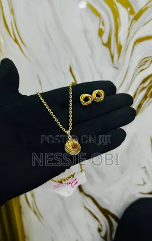Small Gold Jewelry
