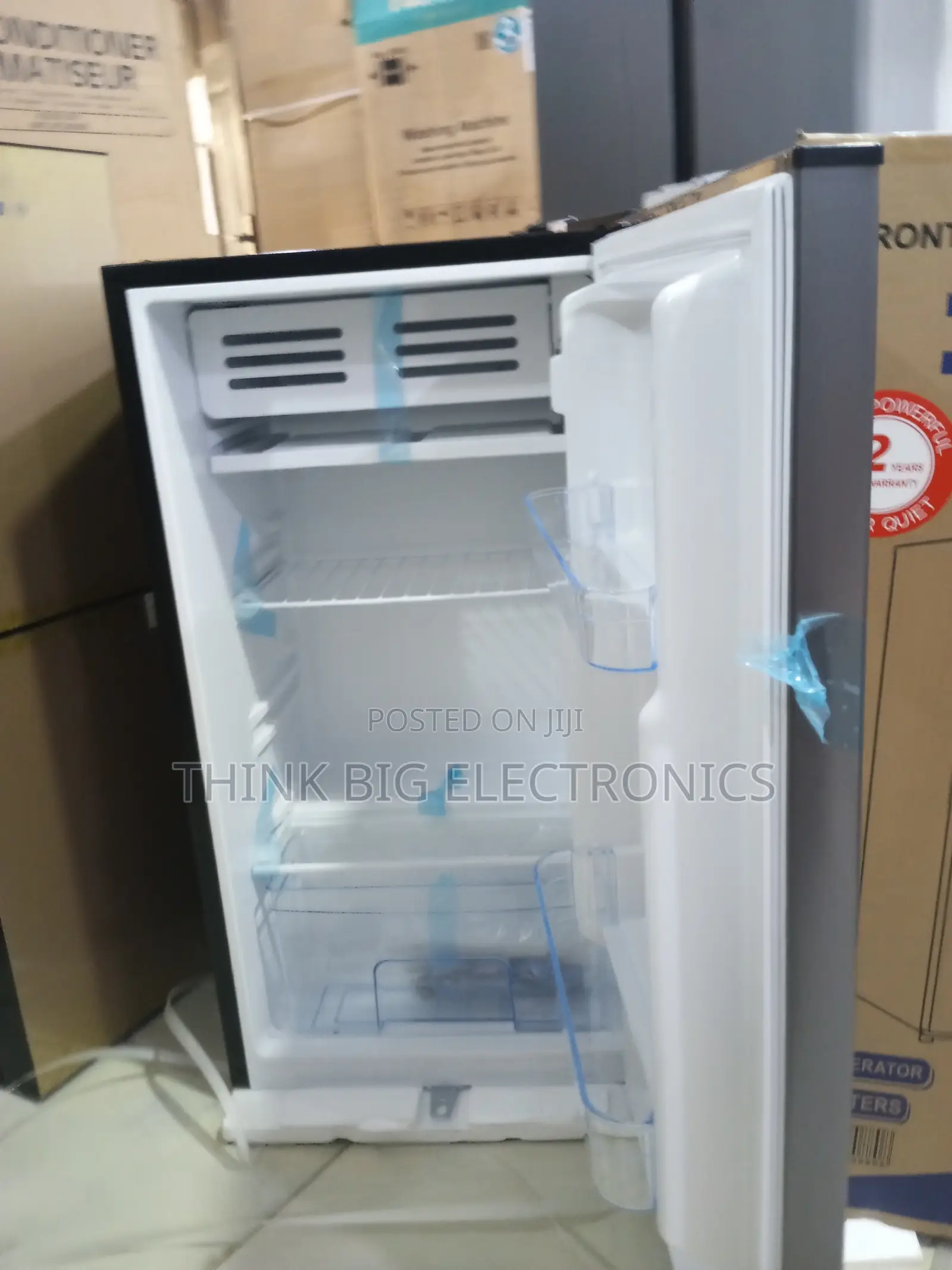 Royal 105L Compact Refrigerator for Personal Use