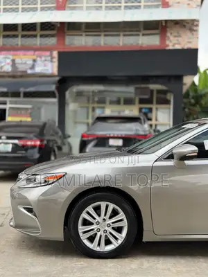 Lexus ES 2015 Gray