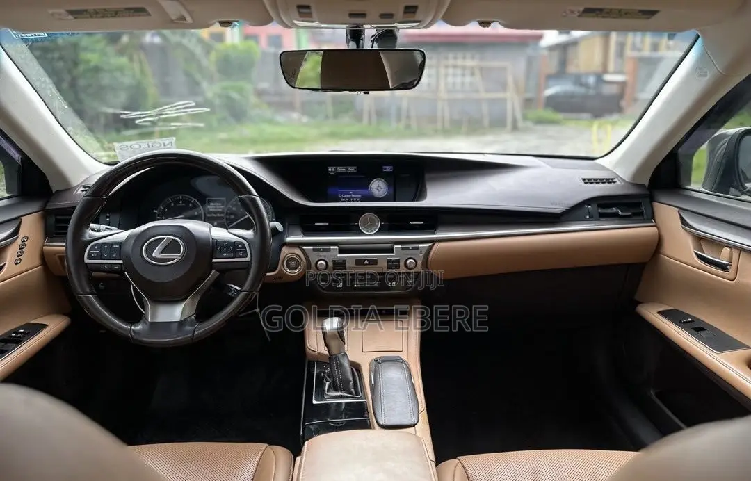 Lexus ES 2016 Gray