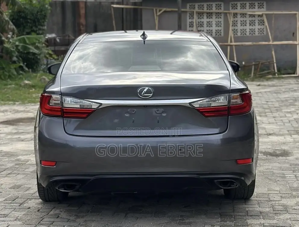 Lexus ES 2016 Gray