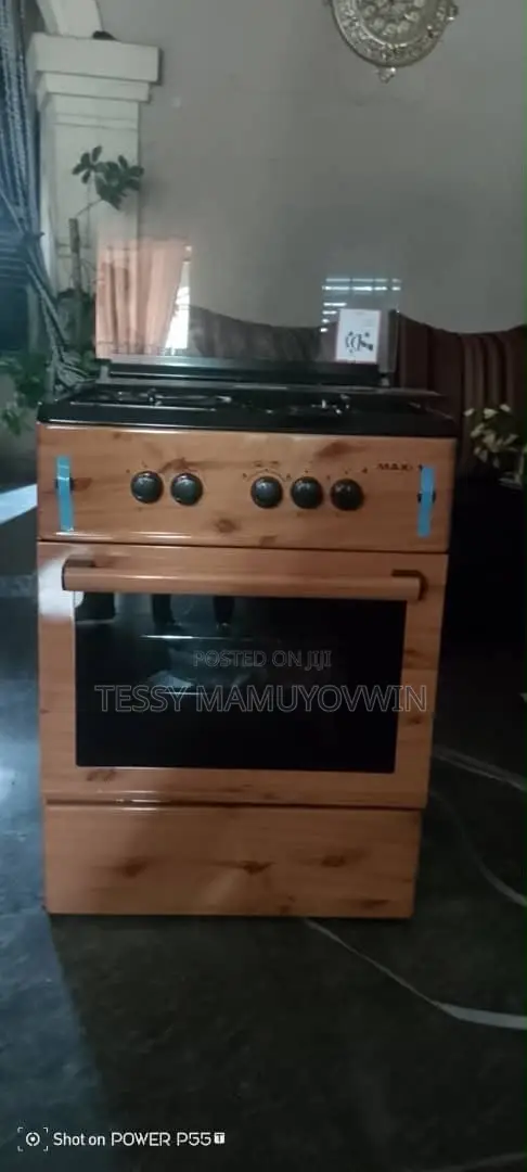 Gas Cooker With Oven