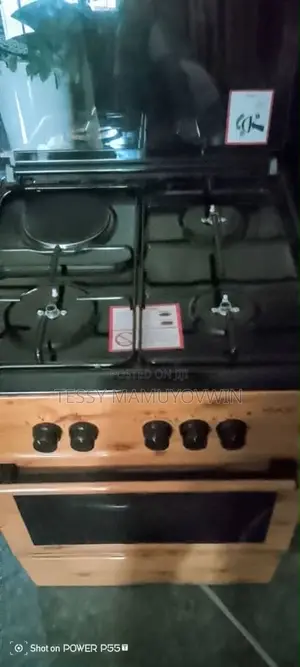 Gas Cooker With Oven