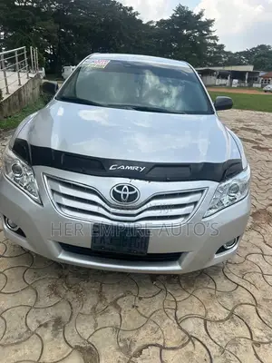 Toyota Camry 2010 Silver