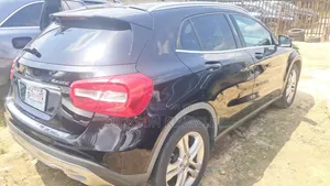 Mercedes-Benz GLA-Class 2016 Black