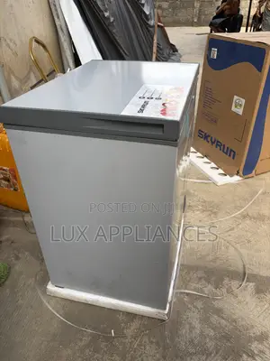 Skyrun BD-180AI 145L Chest Freezer With LED Light