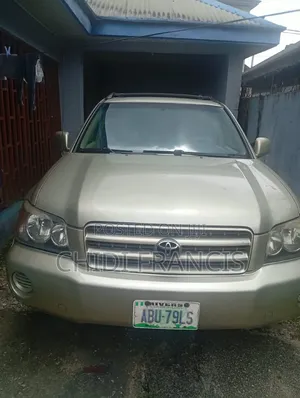 Toyota Highlander V6 AWD 2003 Gold