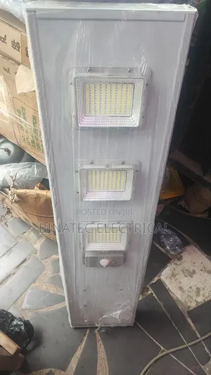 180W Solar Street Light With Motion Sensor - Outdoor Security Lighting