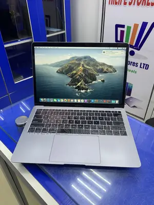Laptop Apple MacBook Air 2019 16GB Intel Core i5 SSD 256GB