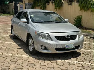 Toyota Corolla 2009 Gold
