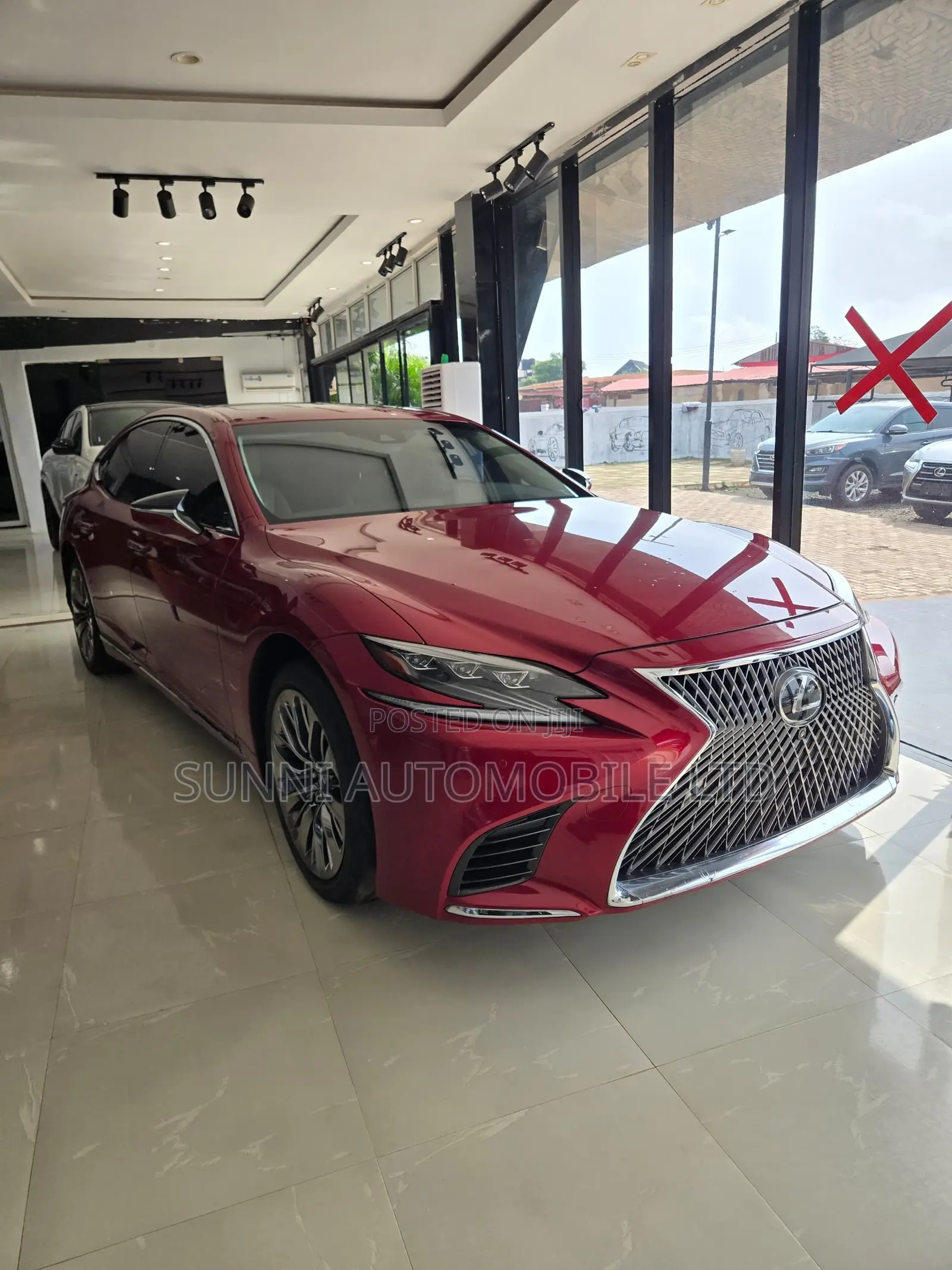 Lexus LS 2019 Red