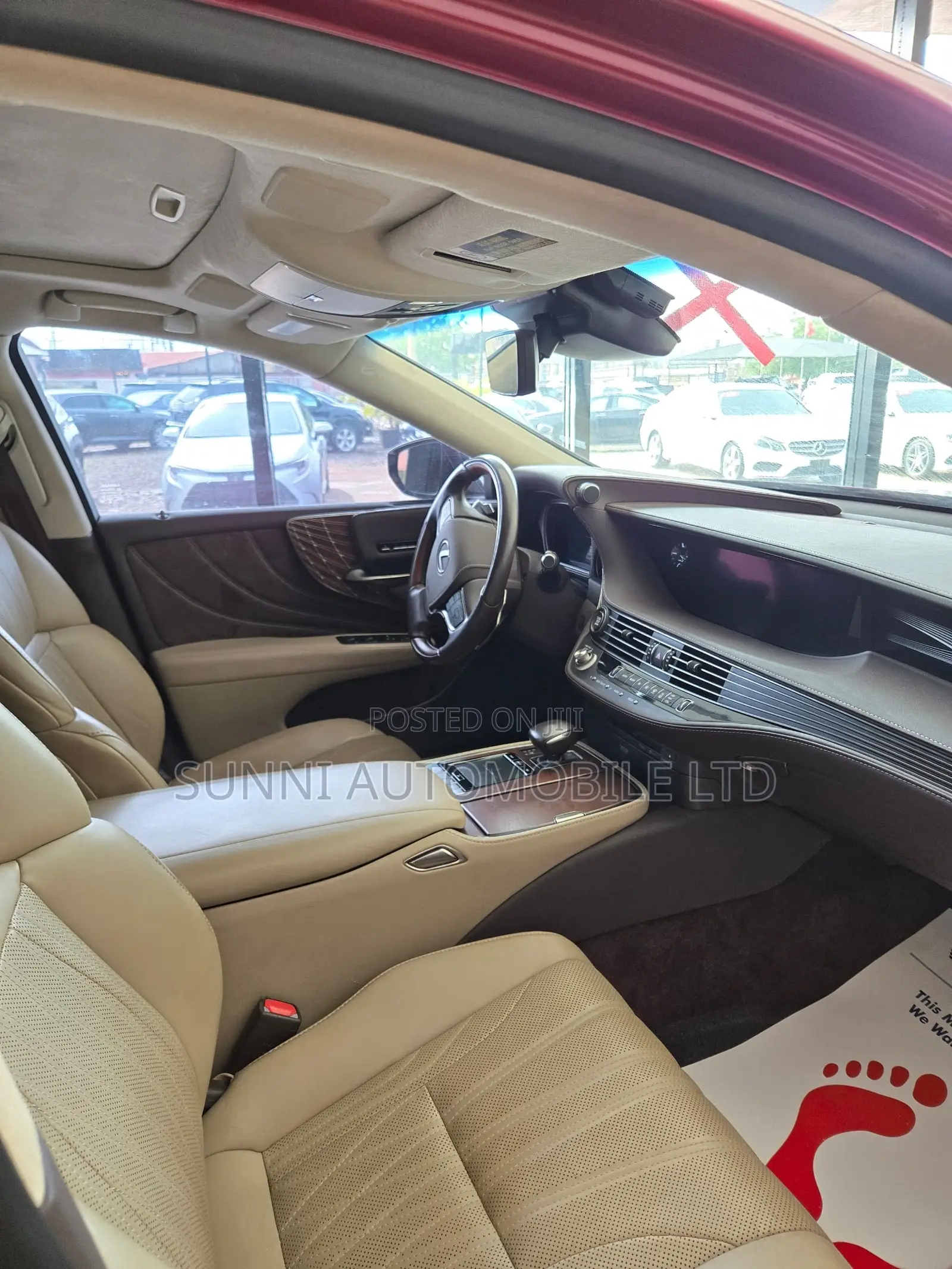Lexus LS 2019 Red