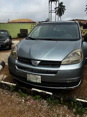 Toyota Sienna CE 2005 Gray
