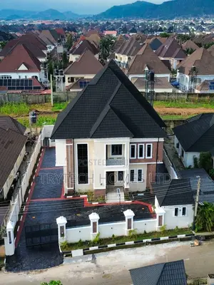 5bdrm Duplex in Mab Global Estate, Bunkoro for sale