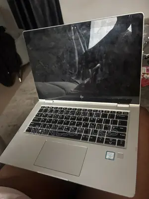 Laptop HP EliteBook 840 G8 8GB Intel Core i5 SSHD (Hybrid) 256GB
