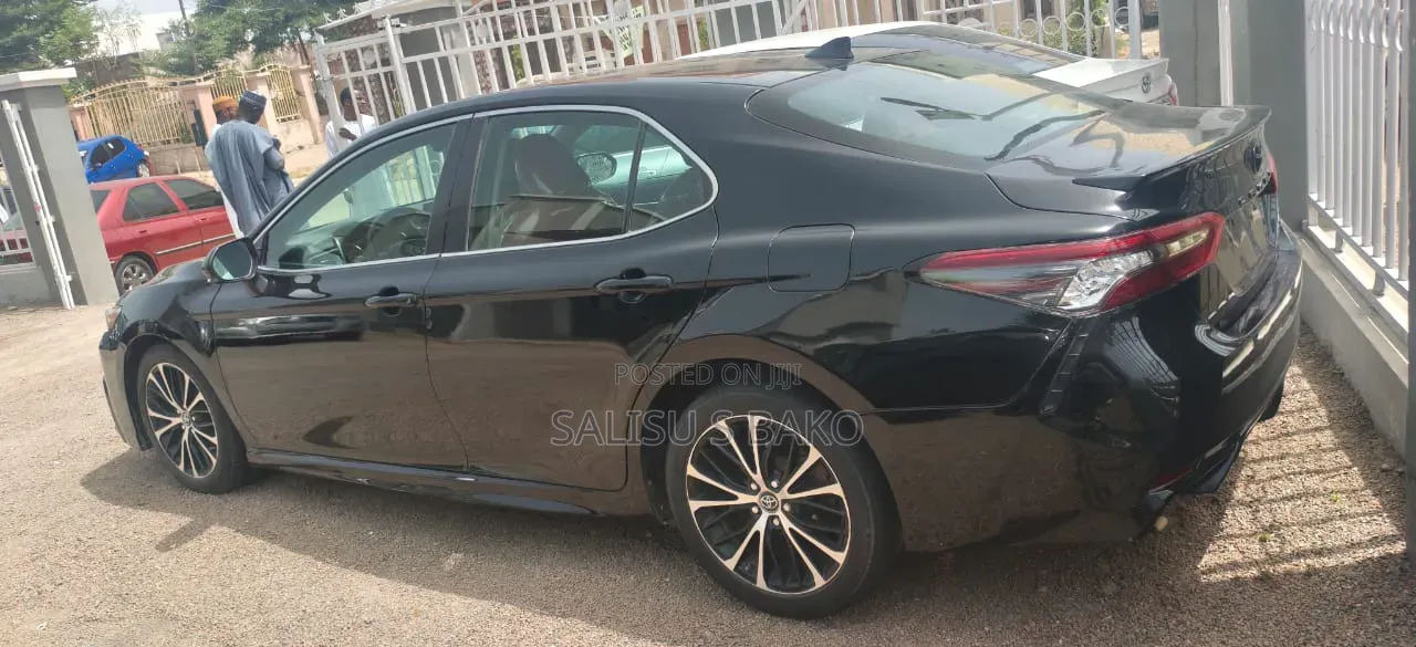 Toyota Camry 2018 Black