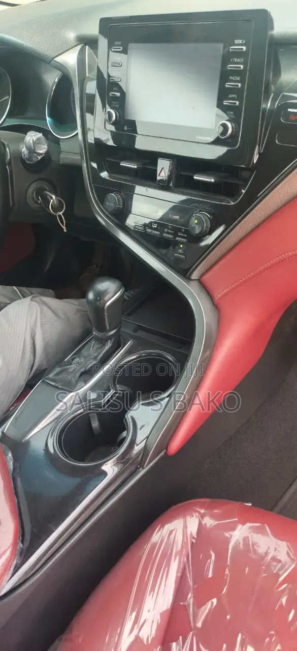 Toyota Camry 2018 Black