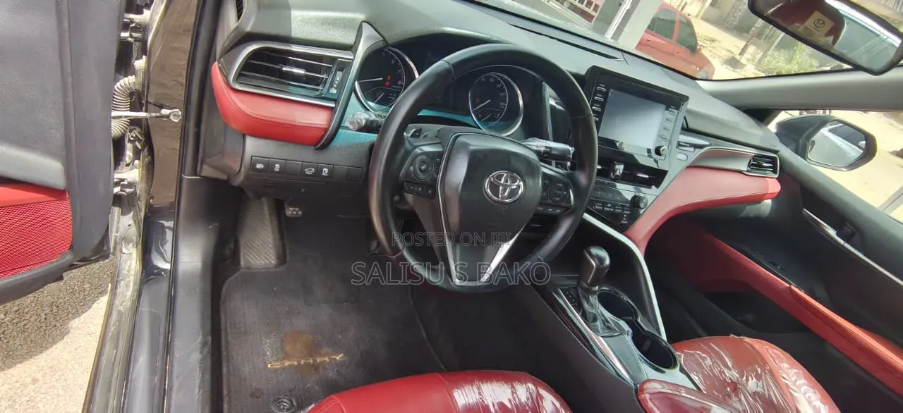 Toyota Camry 2018 Black