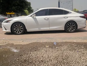 Lexus ES 350 Luxury FWD 2019 White
