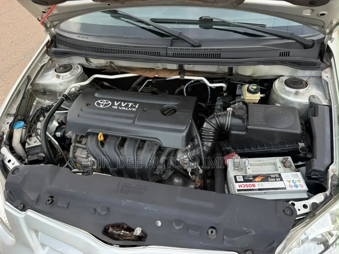 Toyota Corolla 2005 Silver